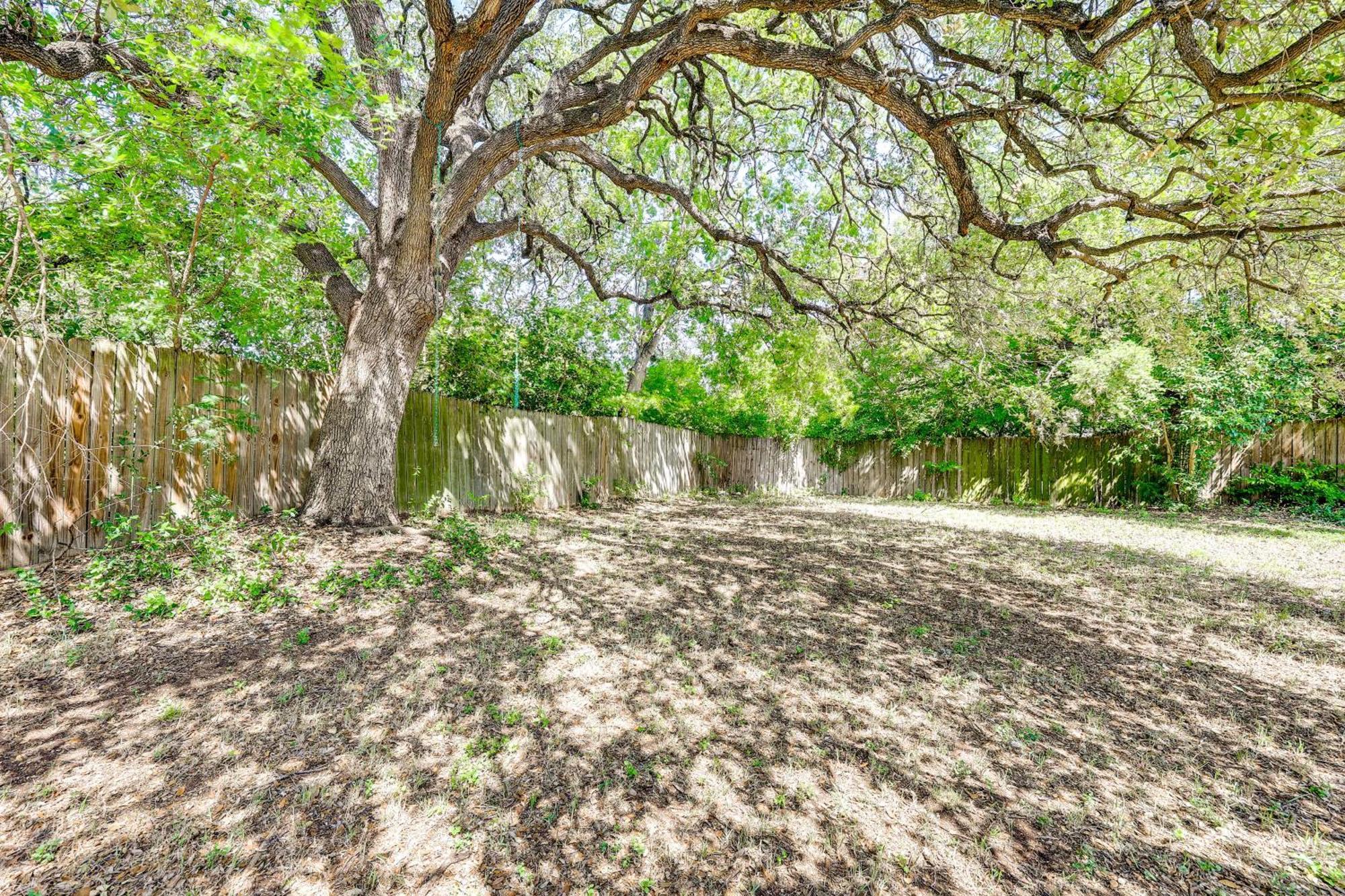 Spacious San Antonio Home Google Fiber, Game Room ภายนอก รูปภาพ