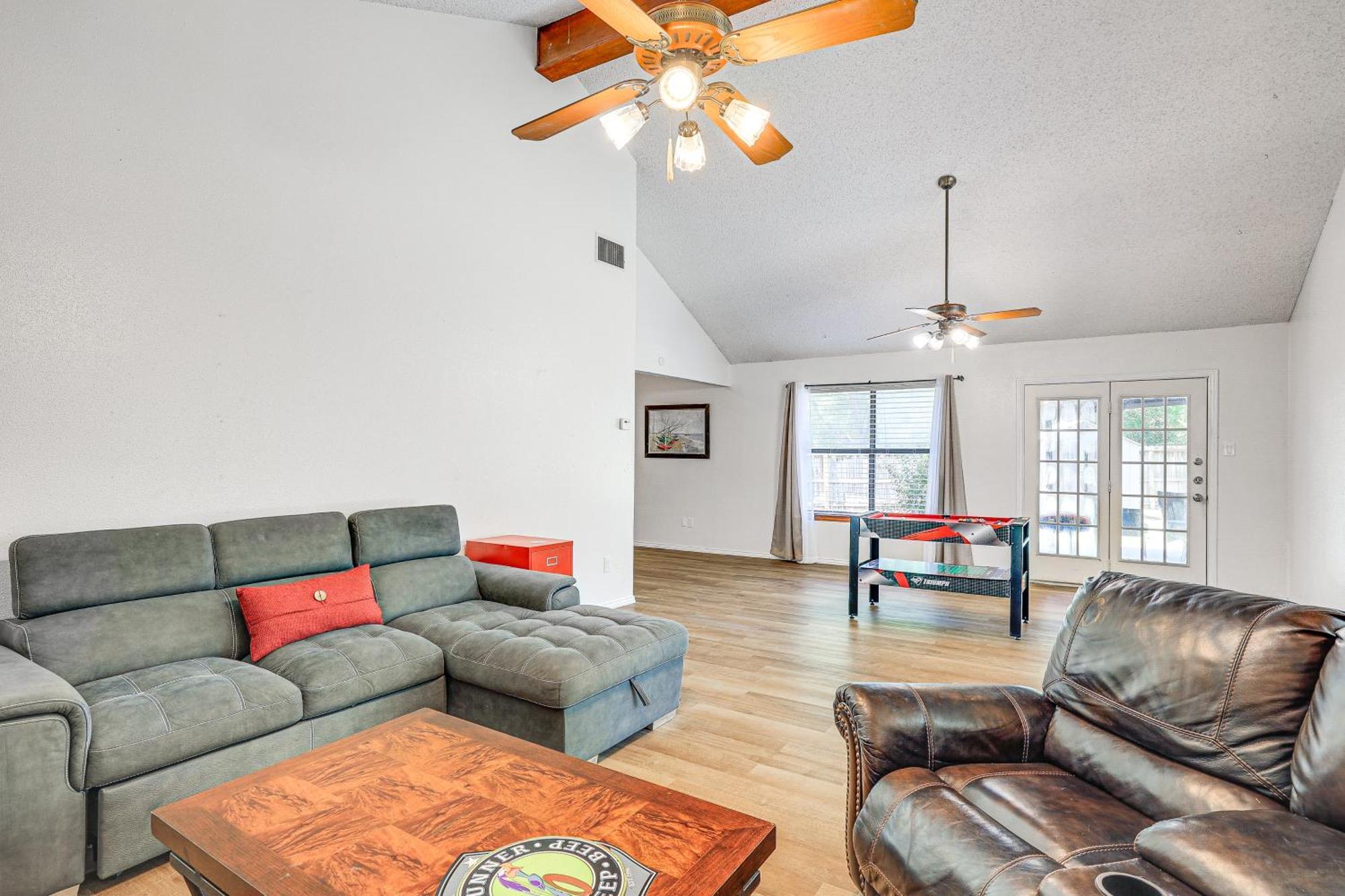 Spacious San Antonio Home Google Fiber, Game Room ภายนอก รูปภาพ